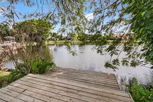 2036 Amesbury Cir, Wellington, FL 33414 - Photo 8