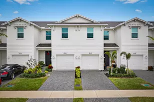 656 SE Lk Fls St, Port Saint Lucie, FL 34984 - Photo 2