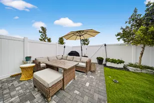 656 SE Lk Fls St, Port Saint Lucie, FL 34984 - Photo 32