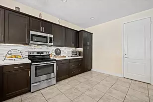 2134 Sabal Tree Ct, West Palm Beach, FL 33411 - Photo 6