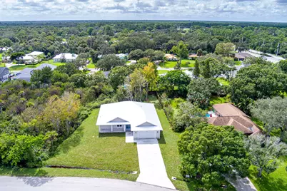 2401 River Branch Drive, Fort Pierce, FL 34981 - Photo 2