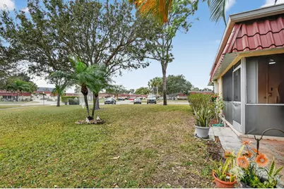 742 Nantucket Circle, Lake Worth, FL 33467 - Photo 44