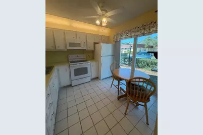 742 Nantucket Circle, Lake Worth, FL 33467 - Photo 6