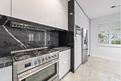 729 Duchess Court, Palm Beach Gardens, FL 33410 - Photo 10