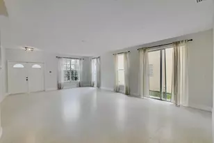 18165 Blue Lake Way, Boca Raton, FL 33498 - Photo 8