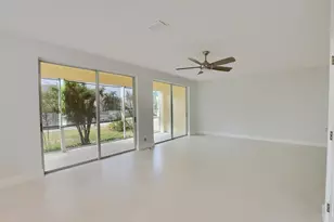 18165 Blue Lake Way, Boca Raton, FL 33498 - Photo 16