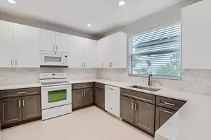 18165 Blue Lake Way, Boca Raton, FL 33498 - Photo 10