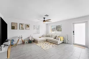 5923 Mango Rd, West Palm Beach, FL 33413 - Photo 14