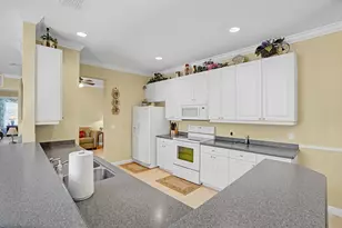 10484 SW Westlawn Blvd, Port Saint Lucie, FL 34987 - Photo 18