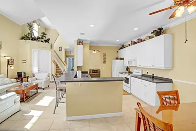 10484 SW Westlawn Boulevard, Port Saint Lucie, FL 34987 - Photo 14