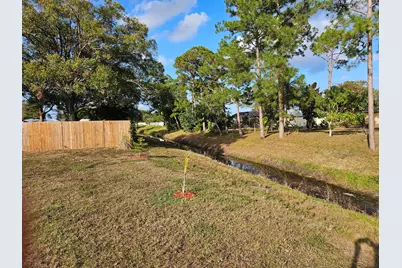 501 SE Thanksgiving Avenue, Port Saint Lucie, FL 34984 - Photo 14