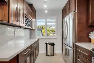 240 Captains Walk, Delray Beach, FL 33483 - Photo 8