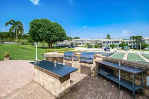 2920 Cynthia Ln, Lake Worth Beach, FL 33461 - Photo 32