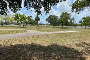 2920 Cynthia Ln, Lake Worth Beach, FL 33461 - Photo 22