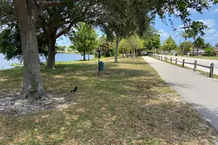 2920 Cynthia Ln, Lake Worth Beach, FL 33461 - Photo 24