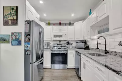 279 Flanders F, Delray Beach, FL 33484 - Photo 10