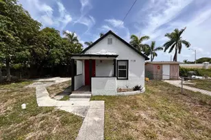 718 W 7th St, West Palm Beach, FL 33404 - Photo 1