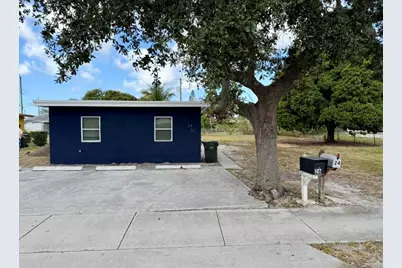 26 SW 10th Avenue, Delray Beach, FL 33444 - Photo 1