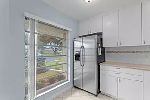 8555 Bella Vista Dr, Boca Raton, FL 33433 - Photo 8