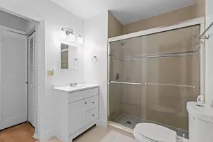 8555 Bella Vista Dr, Boca Raton, FL 33433 - Photo 12