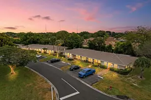 8555 Bella Vista Dr, Boca Raton, FL 33433 - Photo 2