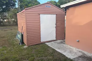 4369 State Dr, West Palm Beach, FL 33406 - Photo 18