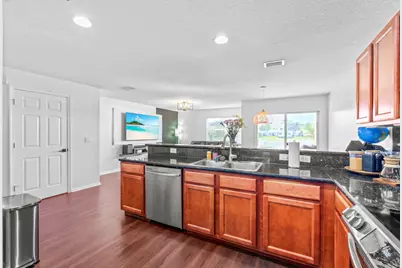 948 Imperial Lake Road, West Palm Beach, FL 33413 - Photo 8