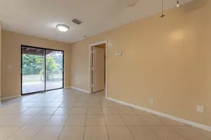 7370 Sunny Hills Terrace, Lake Worth, FL 33462 - Photo 8