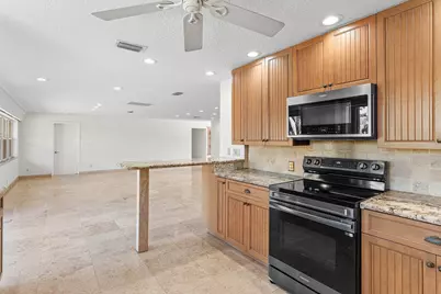 451 NE 25th Terrace, Boca Raton, FL 33431 - Photo 18