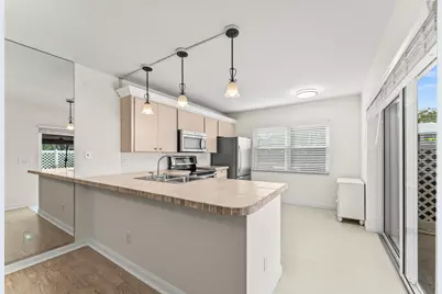 3136 Kingston Court, West Palm Beach, FL 33409 - Photo 12