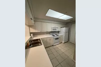 3022 Alcazar Place #103, Palm Beach Gardens, FL 33410 - Photo 4