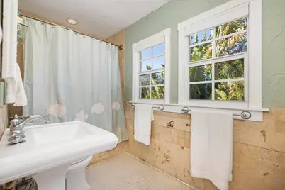 137 Edgewood Drive, West Palm Beach, FL 33405 - Photo 24