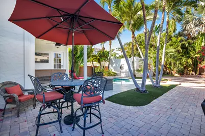 137 Edgewood Drive, West Palm Beach, FL 33405 - Photo 6