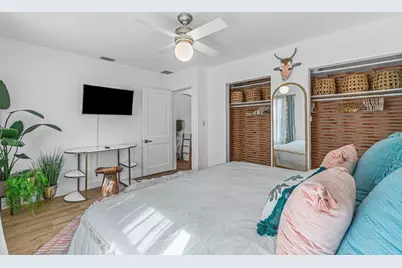 423 W Ocean Avenue, Lantana, FL 33462 - Photo 6