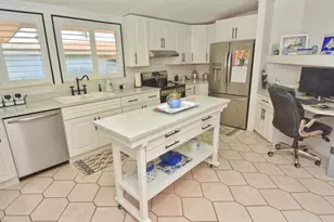 3342 Ironwood Ave, Port Saint Lucie, FL 34952 - Photo 12