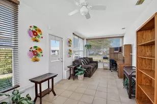 105 SW 9th St, Boynton Beach, FL 33426 - Photo 24