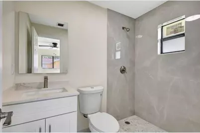 2016 Avenue S, Riviera Beach, FL 33404 - Photo 10
