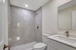 2016 Avenue S, Riviera Beach, FL 33404 - Photo 12