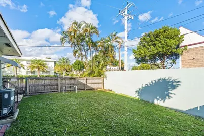 262 SE 9th Avenue #B, Deerfield Beach, FL 33441 - Photo 16