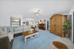 3206 S Lakeview Cir, Hutchinson Island, FL 34949 - Photo 10