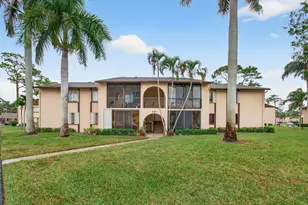 405 Pine Glen Ln, Greenacres, FL 33463 - Photo 1