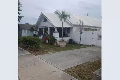 522 49th Street, West Palm Beach, FL 33407 - Photo 1