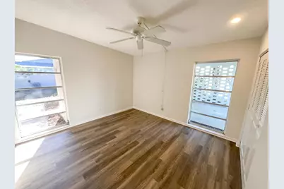 141 SE Calmoso Drive, Port Saint Lucie, FL 34983 - Photo 12