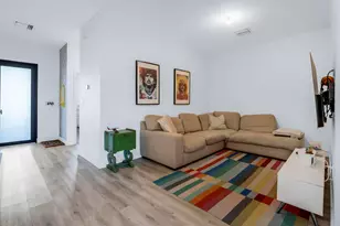 8015 NW 104th Ave, Doral, FL 33178 - Photo 10