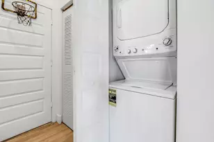 8015 NW 104th Ave, Doral, FL 33178 - Photo 18