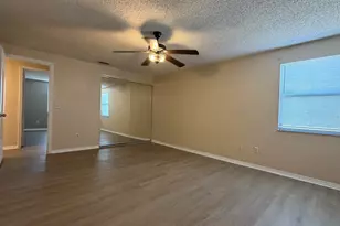 172 SW Crescent Ave, Port Saint Lucie, FL 34984 - Photo 10