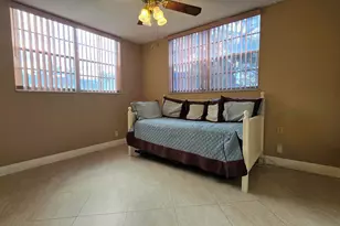 3140 Holiday Springs Blvd, Margate, FL 33063 - Photo 12