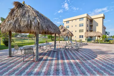 3140 Holiday Springs Boulevard #9-101, Margate, FL 33063 - Photo 16