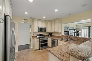 11354 Briarwood W/ 50Ft Slip Pl, North Palm Beach, FL 33408 - Photo 4