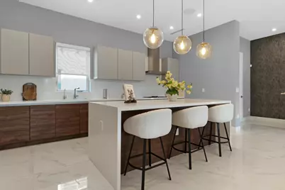 15 SE 11th Avenue, Fort Lauderdale, FL 33301 - Photo 12